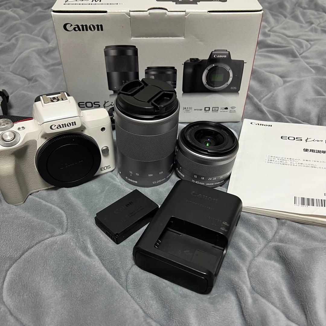 canon kiss M ダブルレンズキット ホワイト Amazon | Canon ミラーレス一眼カメラ EOS Kiss M ダブルズームキット