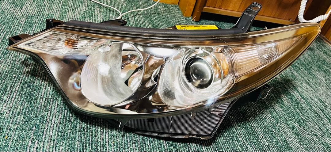 エスティマ 前期 HID 右左 ヘッドライト セット レベ付き グリーン
