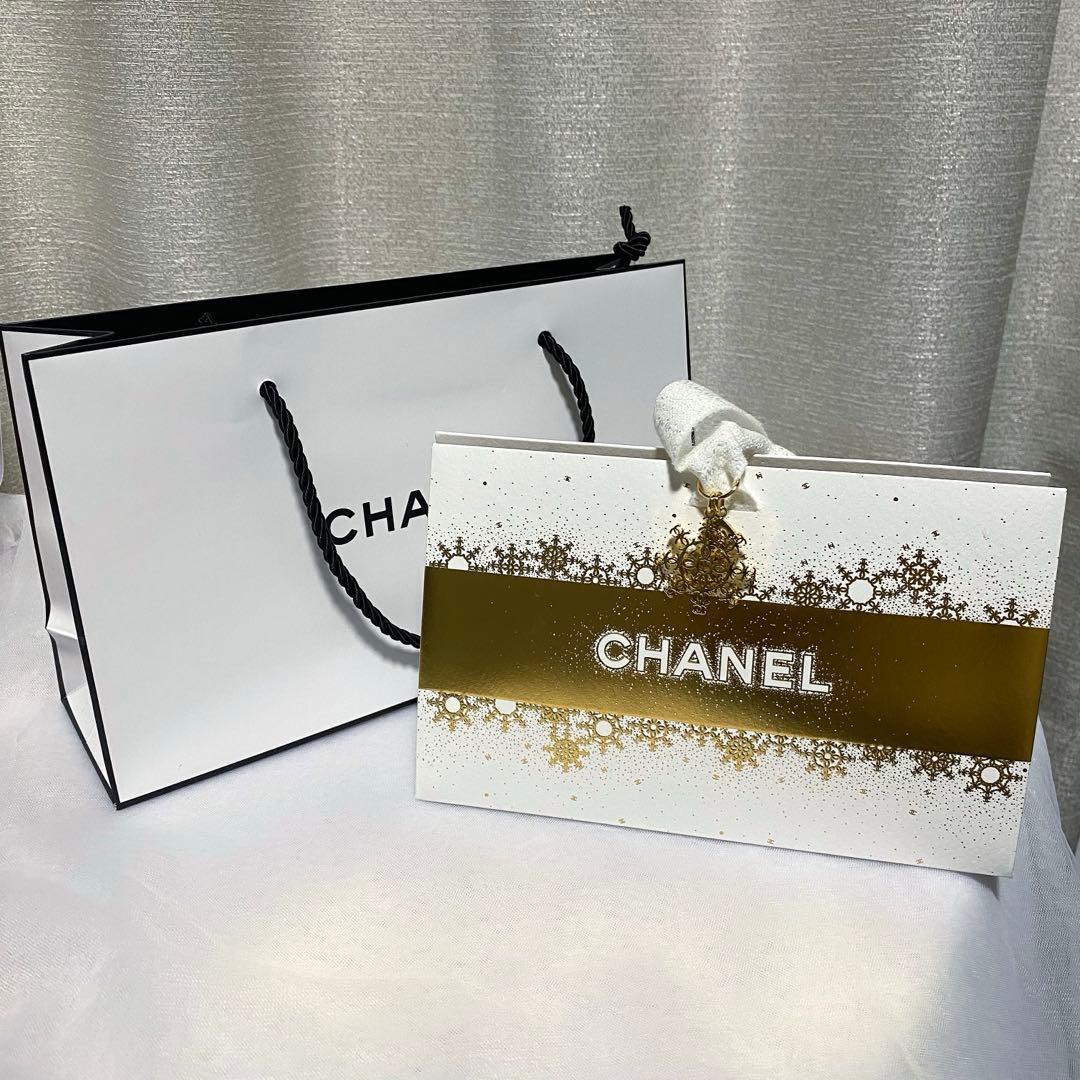 CHANEL 雪型チャーム付きボックス ショッパー 紙袋 クリスマスコフレ