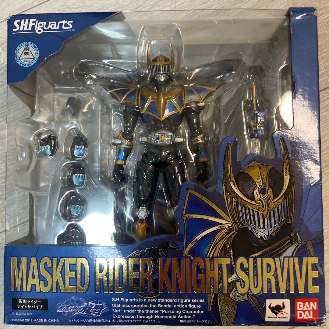 S.H.Figuarts仮面ライダー ナイトサバイブ S.H.Figuarts 仮面ライダーナイトサバイブ | 魂ウェブ