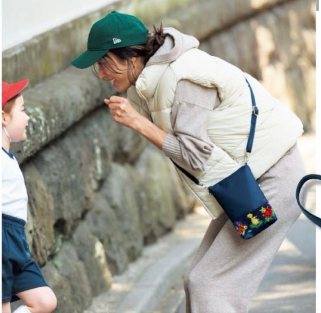 フェイラー VERYコラボスマホショルダー ハイジ - メルカリ