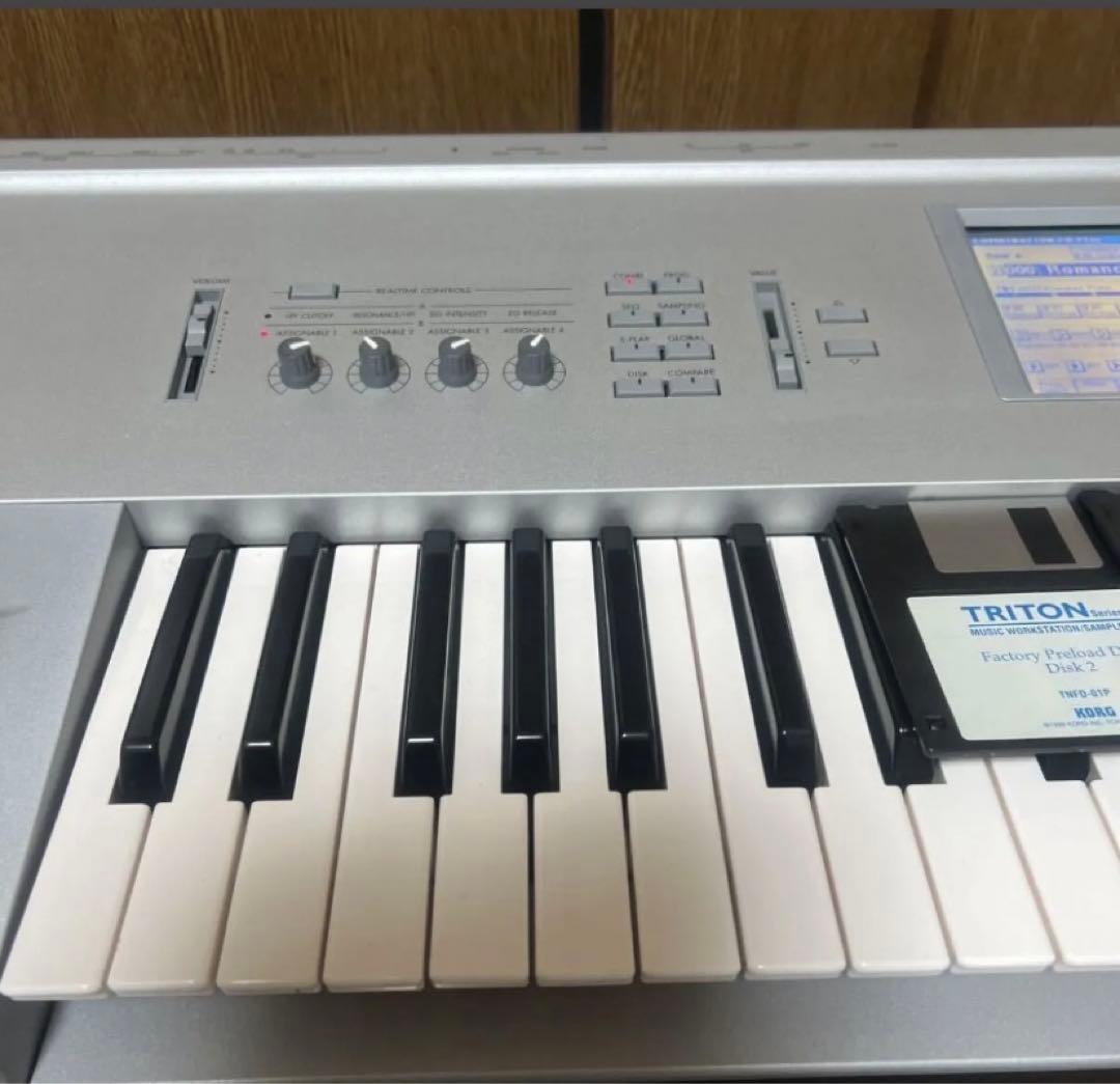 KORG TRITON シンセサイザー 音源モジュール EXB-PCM04搭載 - メルカリ