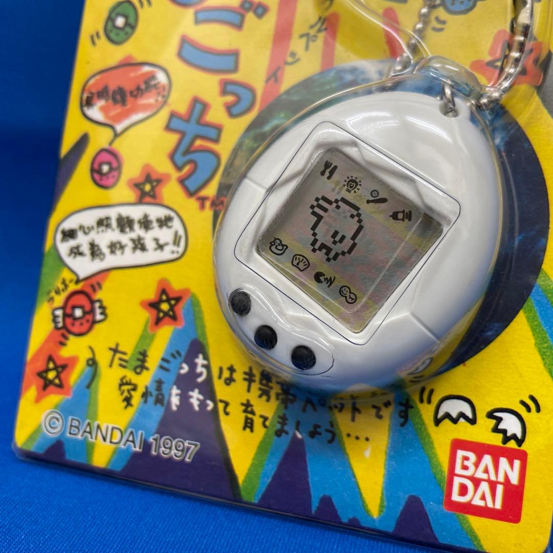 香港版！新品・未開封】初代 たまごっち ☆レア☆ 白 ☆ - メルカリ