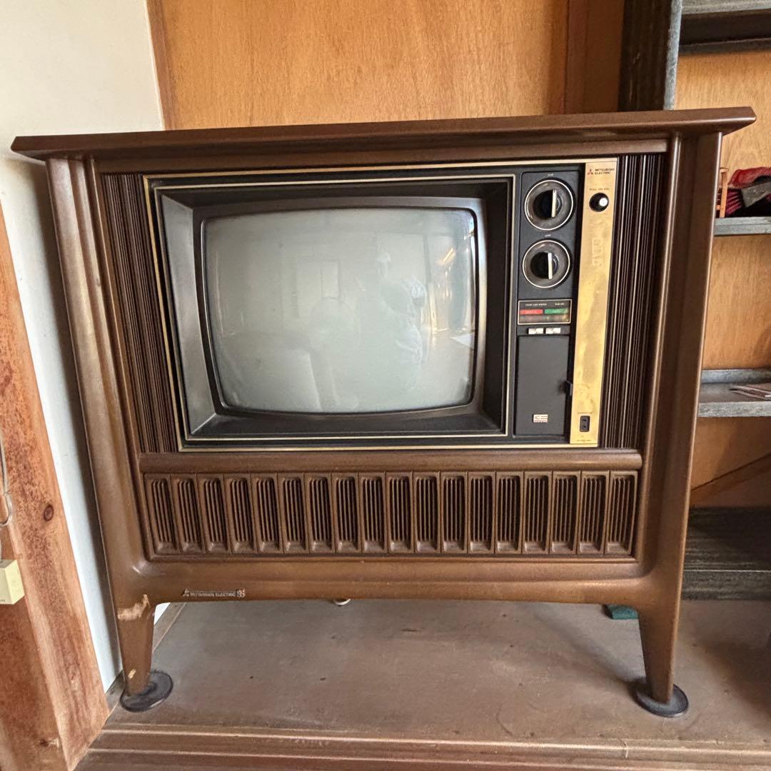 レトロ ブラウン管テレビ 三菱 アンティーク 家具調 ジャンク - メルカリ