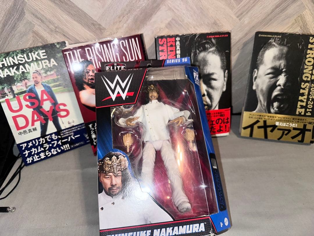 中邑真輔　フィギュア　自伝4冊セット Amazon | プロ格ヒーローズF(Figure) 新日本プロレス 中邑真輔 レッド