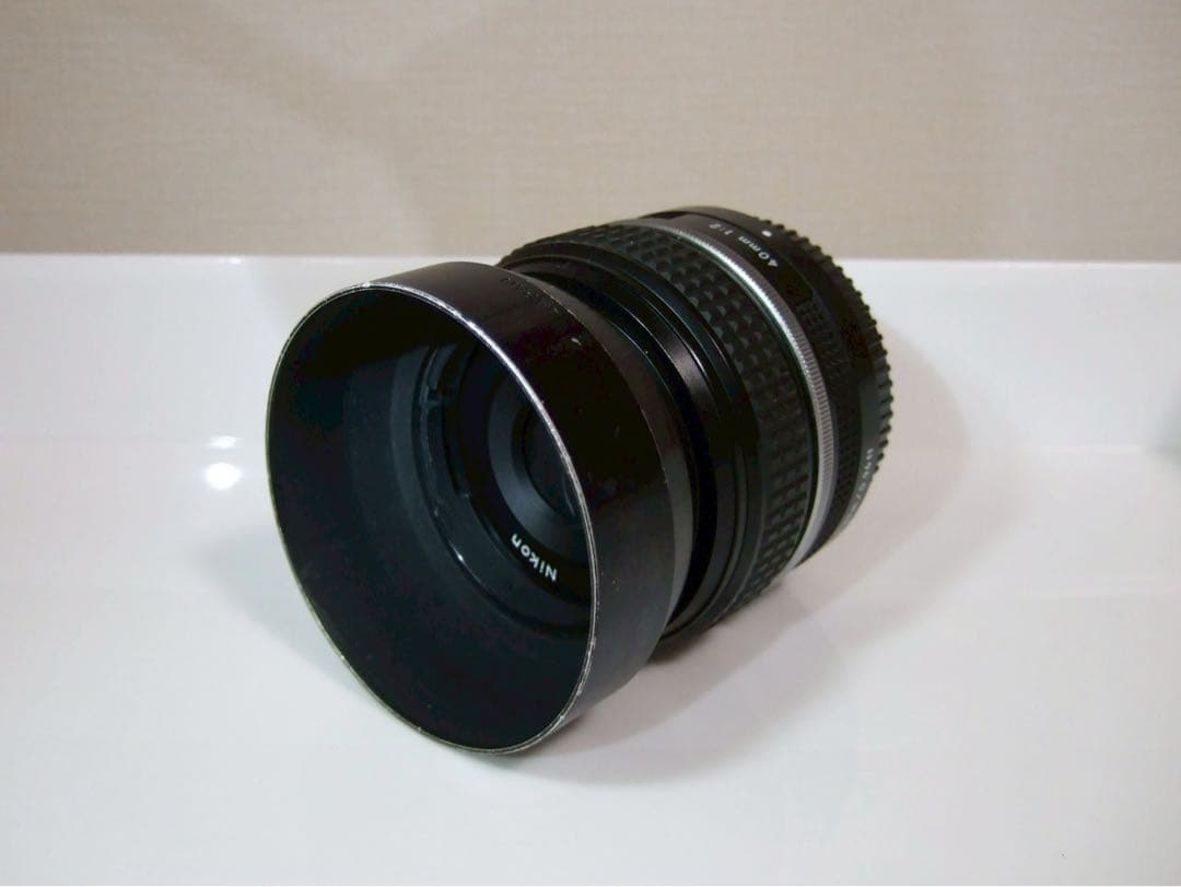 (良品)ニコン NIKKOR Z 40mm f/2 SE フード付き JJC Nikon NIKKOR Z 40mm f/2 (SE)、NIKKOR Z 40mm f/2、NIKKOR Z 26mm