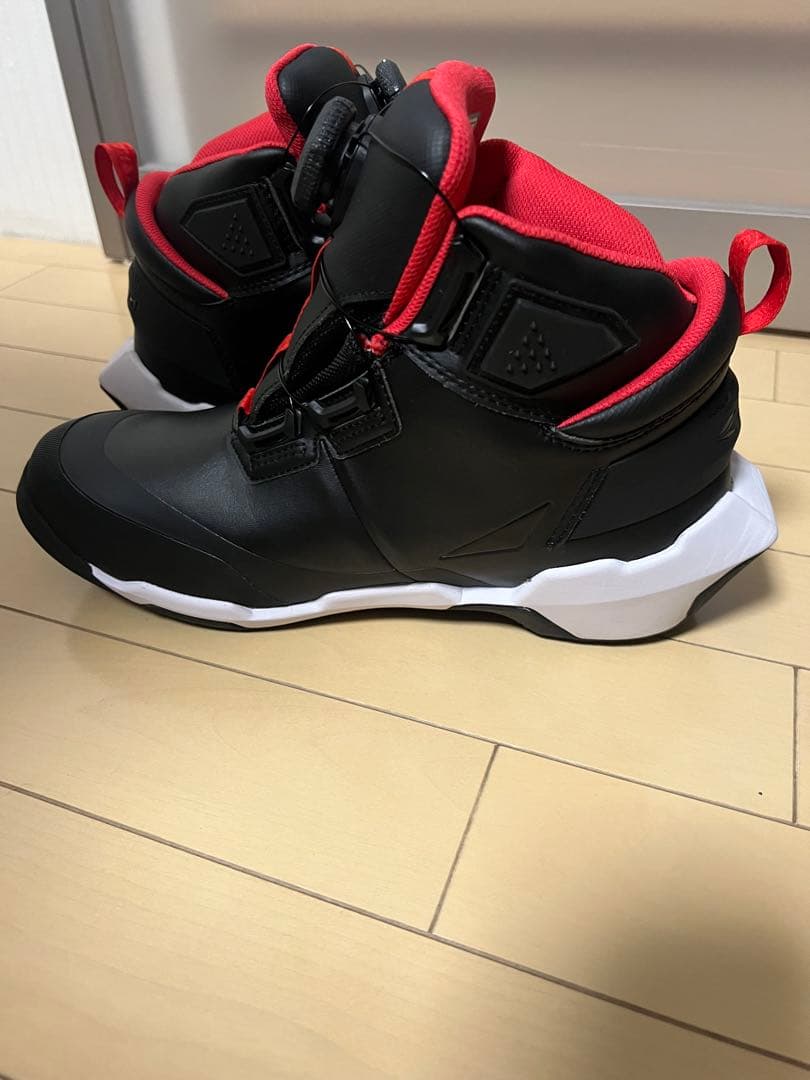 TAICHI RSS013 バイク用靴 27.0cm ブラック/ホワイト