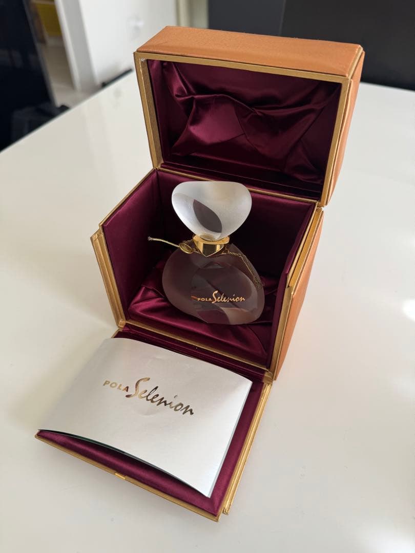 Pola Selmion 香水 ギフトボックス付き - メルカリ
