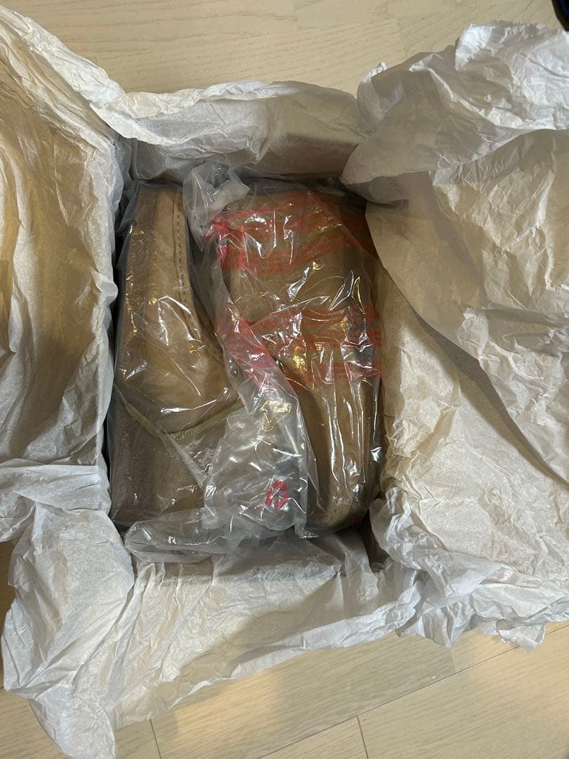 新品　クラークス　ワラビーブーツ　ダークサンドスエード　27.5cm