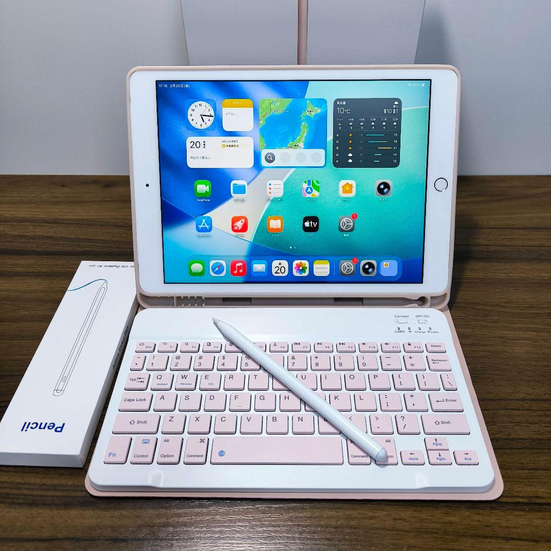 iPad 第8世代 Simフリー 32GB ケースとキーボード、タッチペン - メルカリ