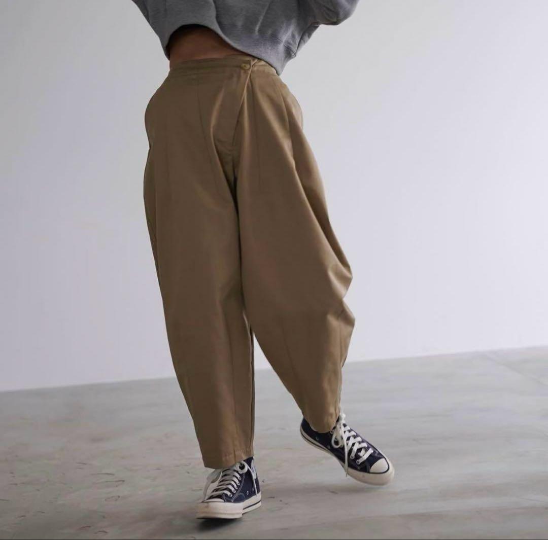 Nala Cocoon chino ナラ コクーン チノ Mサイズ 美品 Nala cocoon chino pants ナラ コクーン チノパンツ ベージュ M