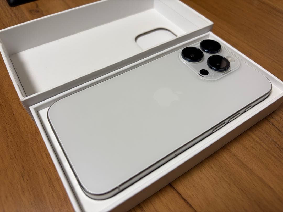 【お値下げ】iPhone15pro 128GB Simフリー ホワイトチタニウム Apple iPhone 15 Pro 128GB SIMフリー [ホワイトチタニウム] 価格比較