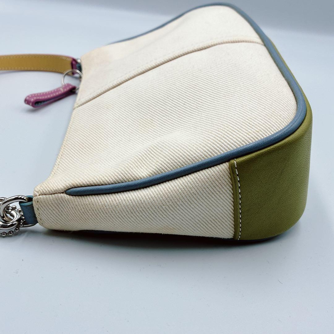 希少⭐️COACH コーチ アクセサリーポーチ 渋谷限定 フラワー