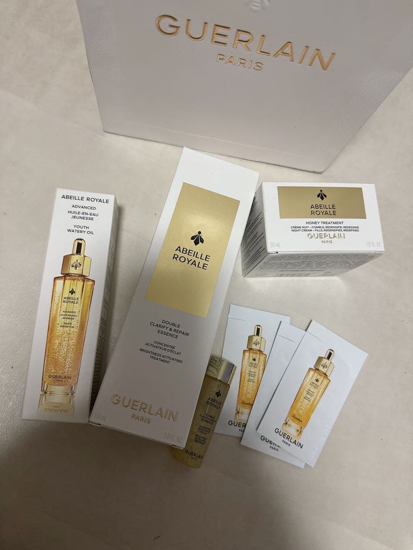 ＊ゲランアベイユロイヤルシリーズ総額60000円相当 買ってよかった！ゲランのアベイユロイヤルコフレ2万5,000円 | ふねの