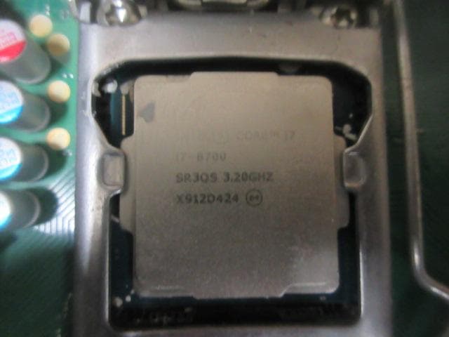 送料込☆ 富士通 ESPRIMO D588/VX i7 8th Genジャンク - メルカリ