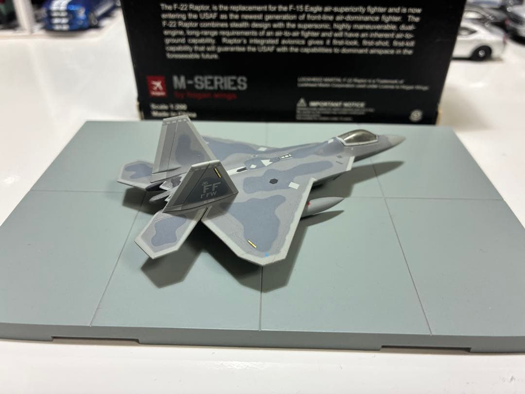 ホーガン1/200 F-22A アメリカ空軍 第27戦闘航空団 No.6030 - メルカリ