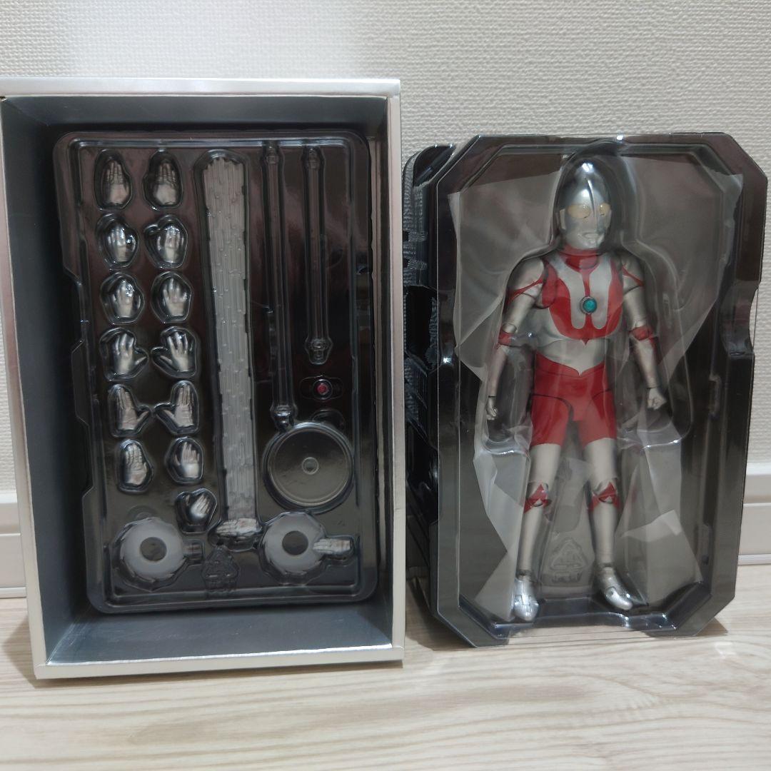 真骨彫 S.H.Figuarts ウルトラマン