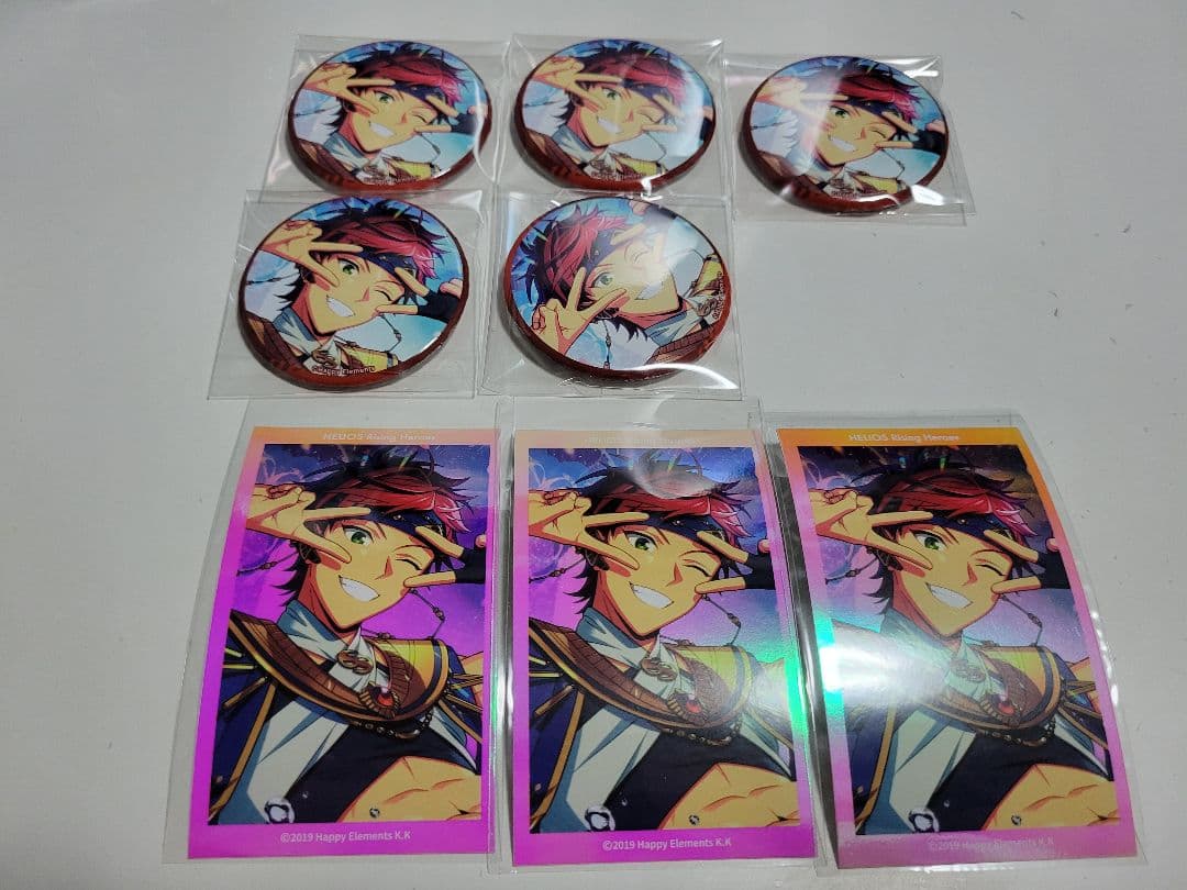 エリオスR アキラ 缶バッジ オーロラカード まねきねこ - メルカリ