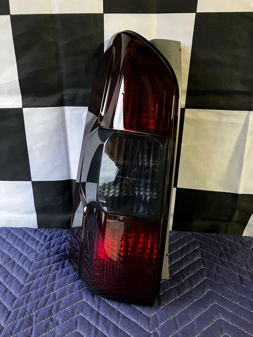 トヨタ 160 プロボックス純正テール サクシード 左右テールランプ