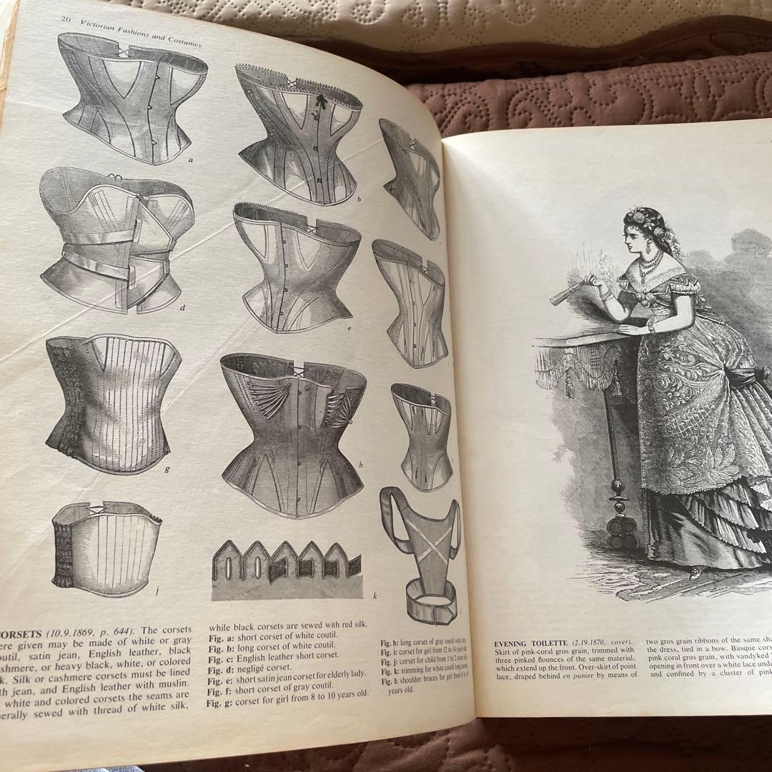 ヴィクトリア朝ファッションとコスチューム - メルカリ