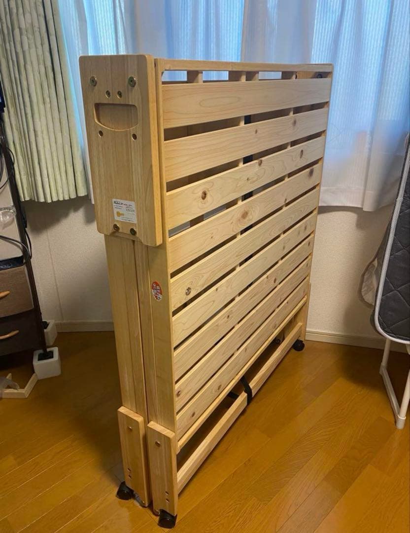 【みーちゃん】折りたたみベッド Amazon.co.jp: VEEZHA 簡易ベッド 折り畳み 室内 折りたたみベッド