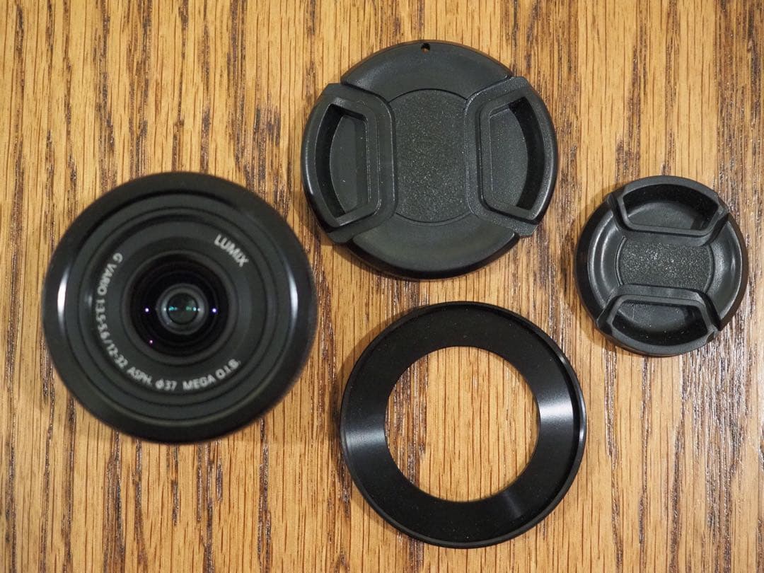LUMIX 12-32mm f/3.5-5.6 ズームレンズの4点セット！