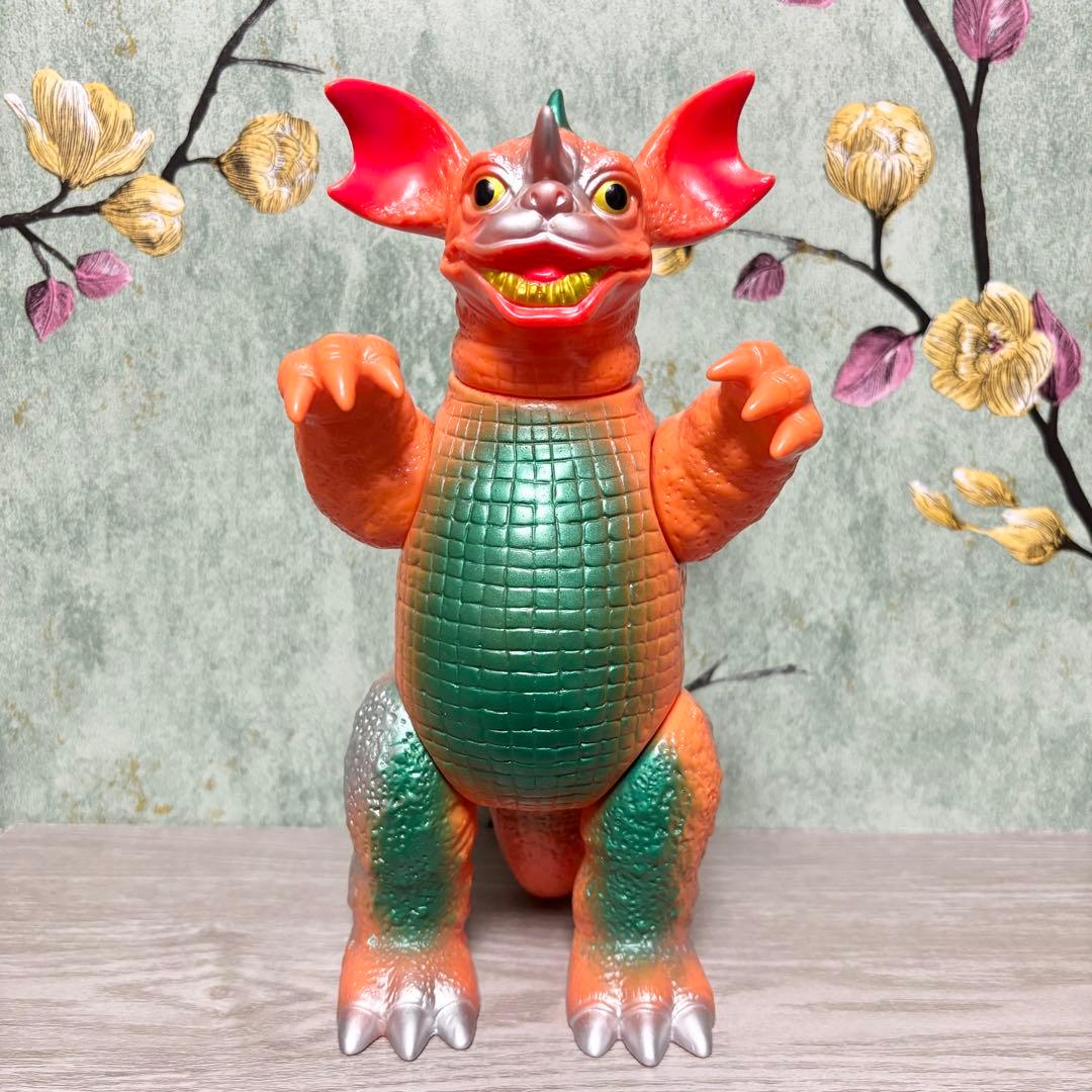 ブルマァク 『バラゴン』 1992年復刻版 ソフビ - メルカリ