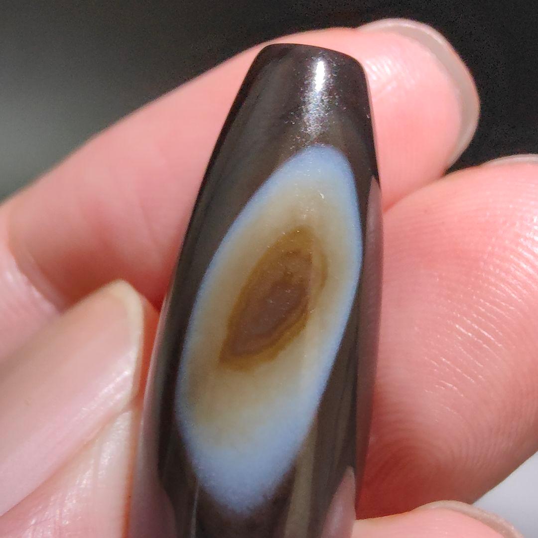 28 32 レア物 観音様 裏に天然の目玉 天珠 天然石 御守り