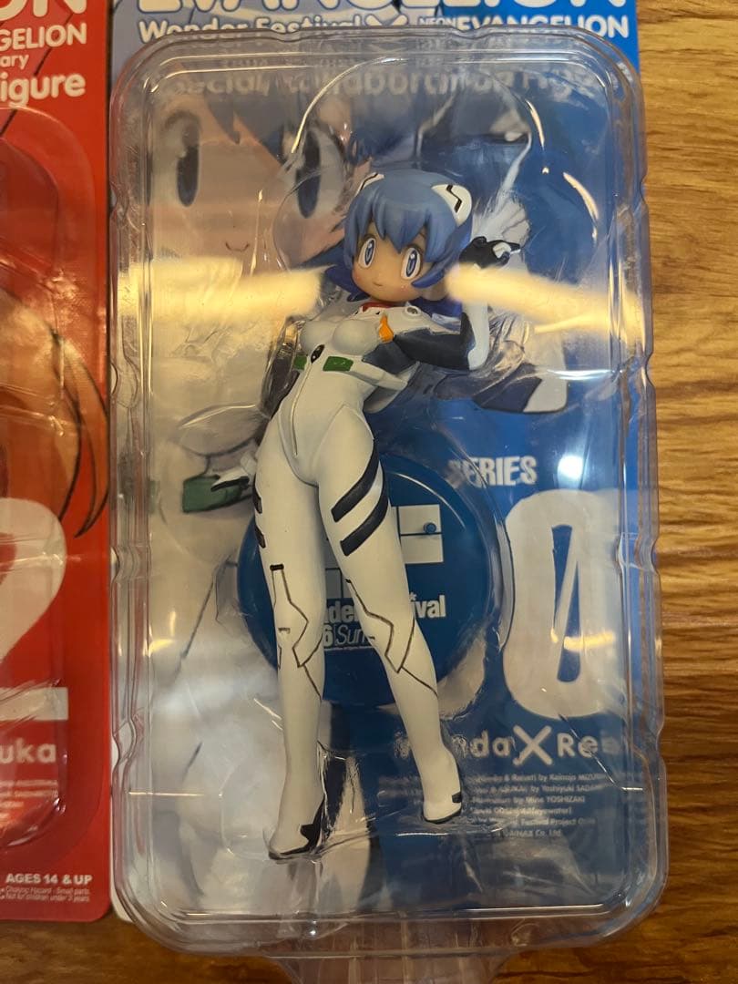 ワンフェス10周年 ワンダちゃん 綾波コスプレ&リセットちゃん アスカ