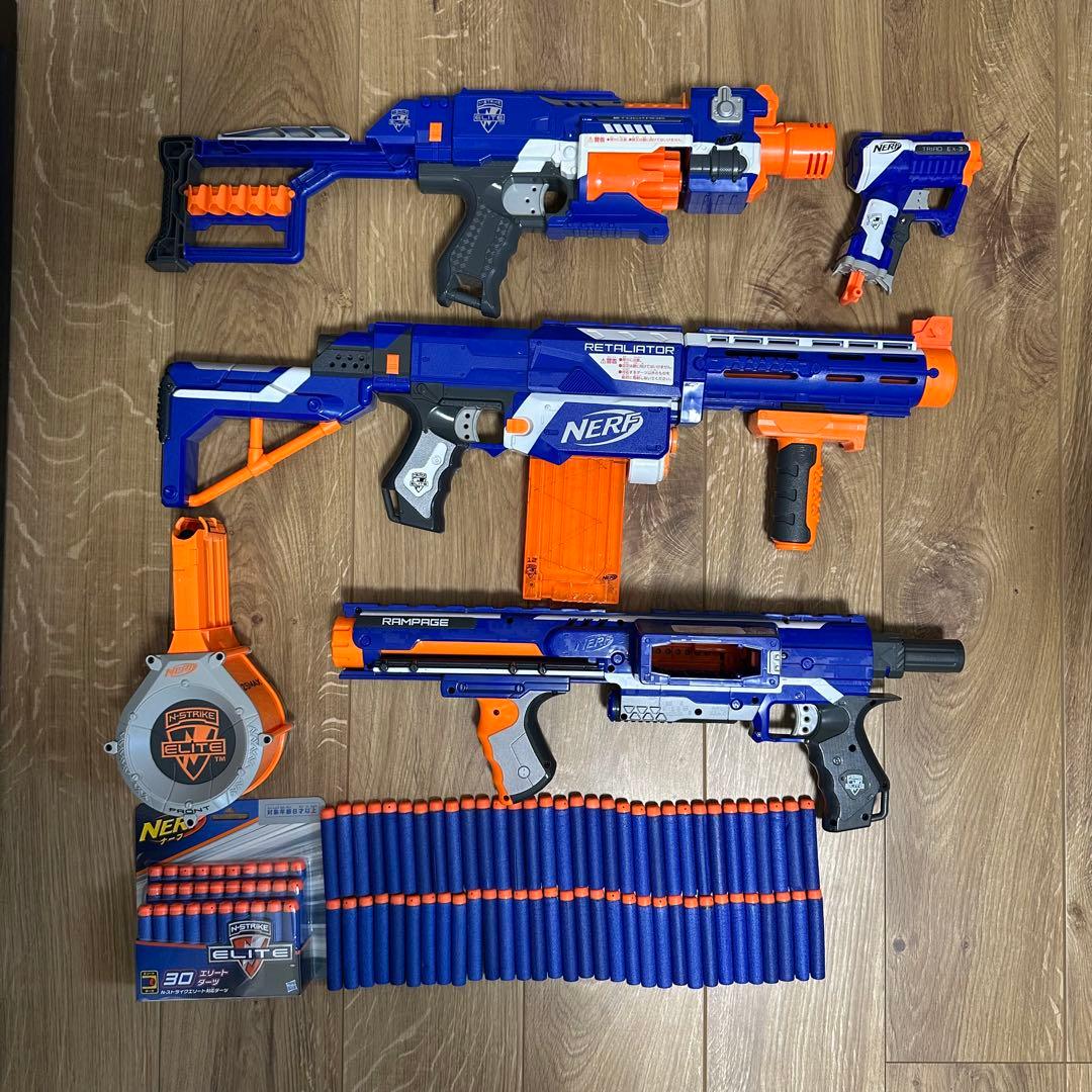 Nerf ナーフ　トイガン　銃 4本セット Amazon.co.jp: Nerf Elite 2.0 Tetrad QS-4ブラスター、ナーフエリート