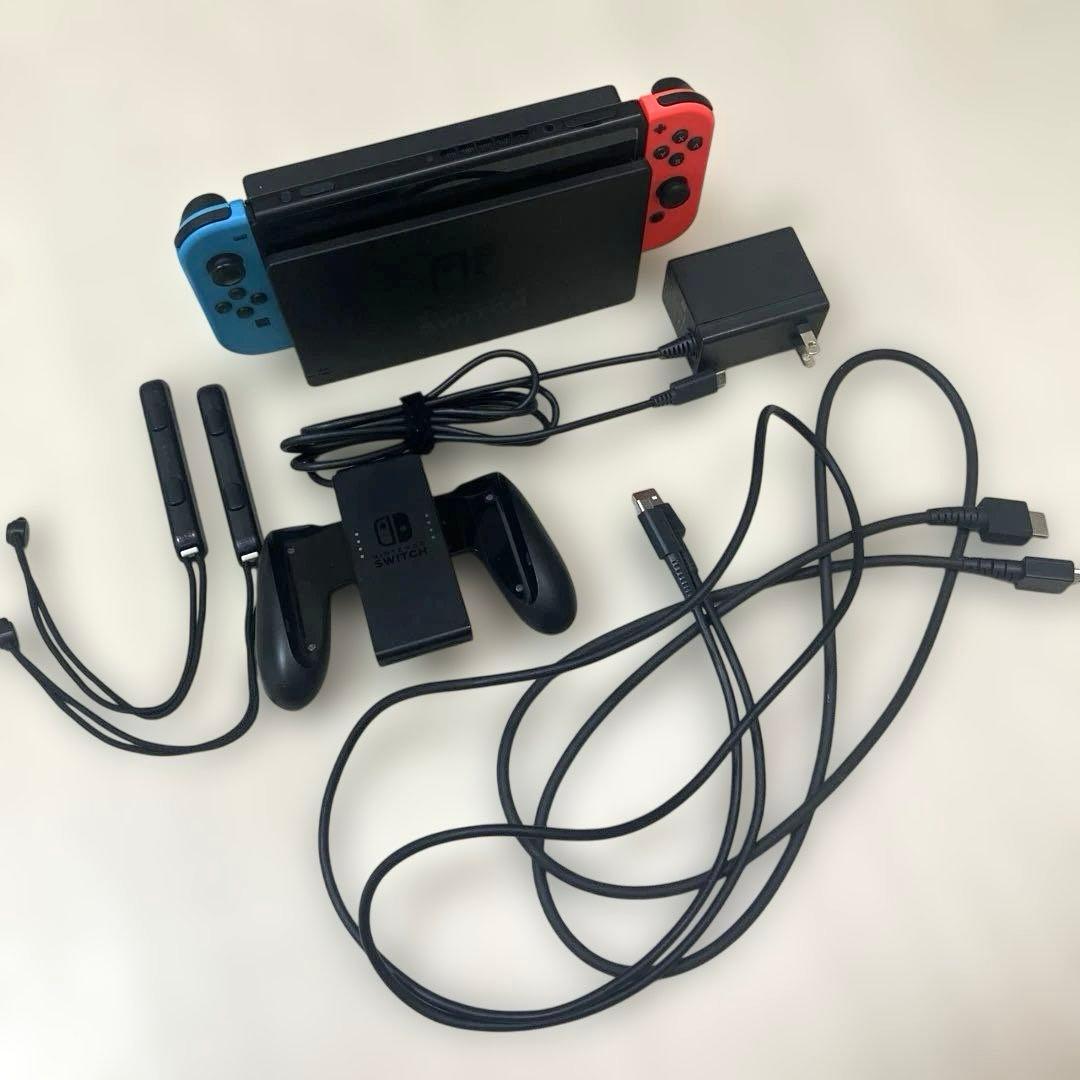 任天堂 Nintendo Switch 本体 青 赤 Joy-Con 付属品付き