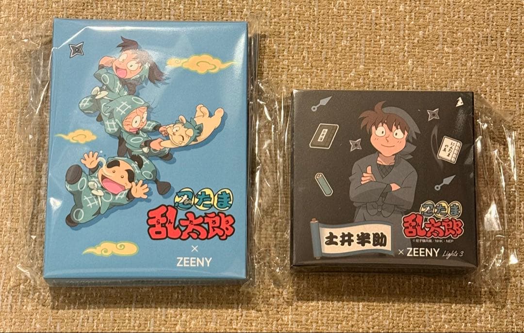 ゆ*き様 ★1049.Zeeny 忍たま　イヤフォン＆ワイヤレス充電器セット 未