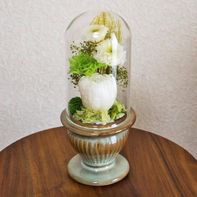 仏花 ドーム型一対（２個セット） 菊をベースにして ホワイト・グリーン ホワイト仏花 白色 お供え 菊 四十九日 ドーム プリザーブドフラワー