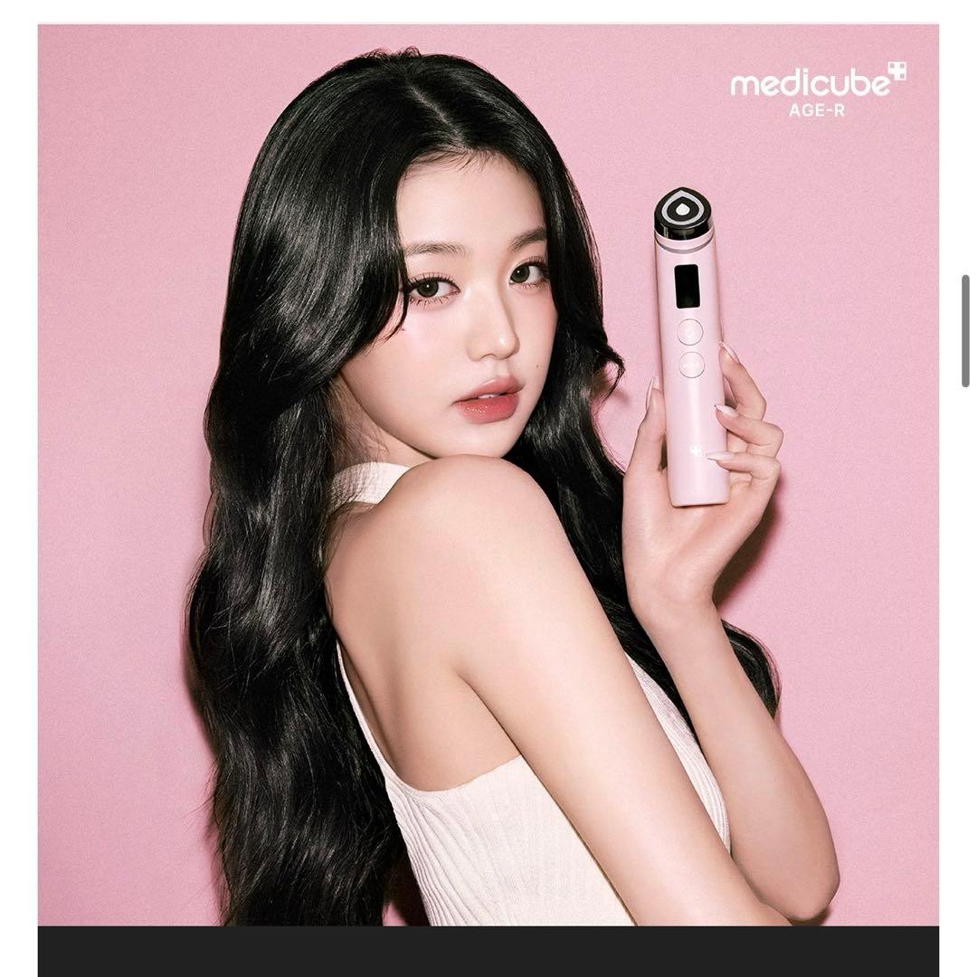 Q10メガ割より安い！超特価medicube AGE-R BOOSTER PRO - メルカリ