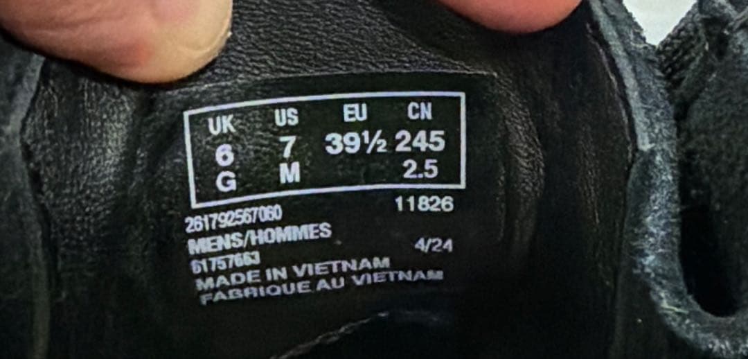 最終価格　クラークス　ゴアテックス　ビブラムソール　ワラビー　24.5cm