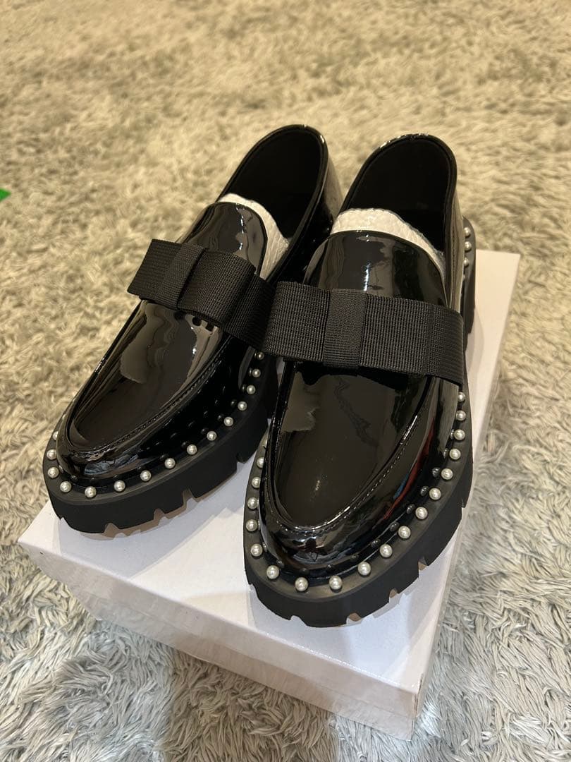 アキロン✖️Donobanコラボ パールリボンローファー Sサイズ - メルカリ