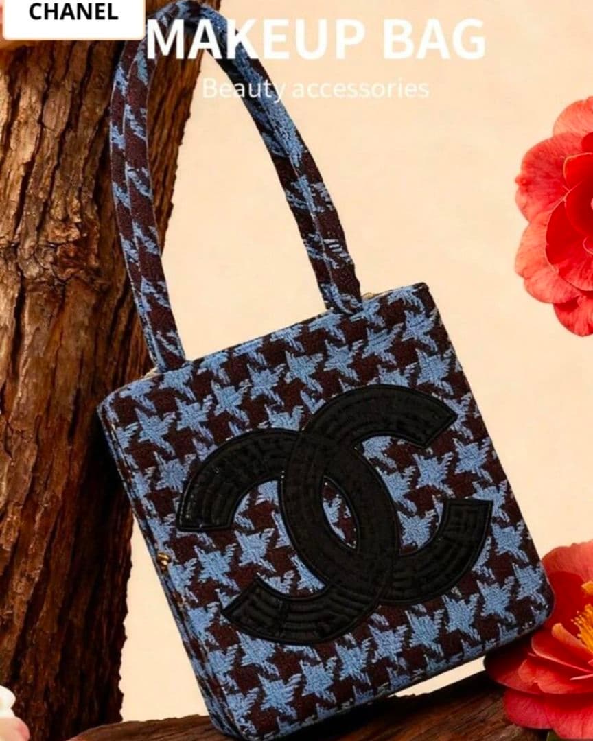 CHANEL メイクアップバッグ ハウンドトゥースノベルティ