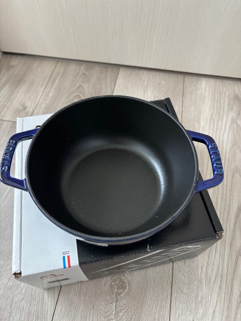 STAUB Wa-NABE リリー グランブルー - メルカリ