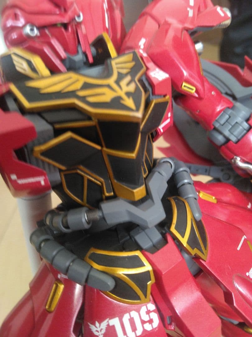 ガンプラ MG シナンジュ 全塗装完成品 バズーカ 専用台座付 - メルカリ