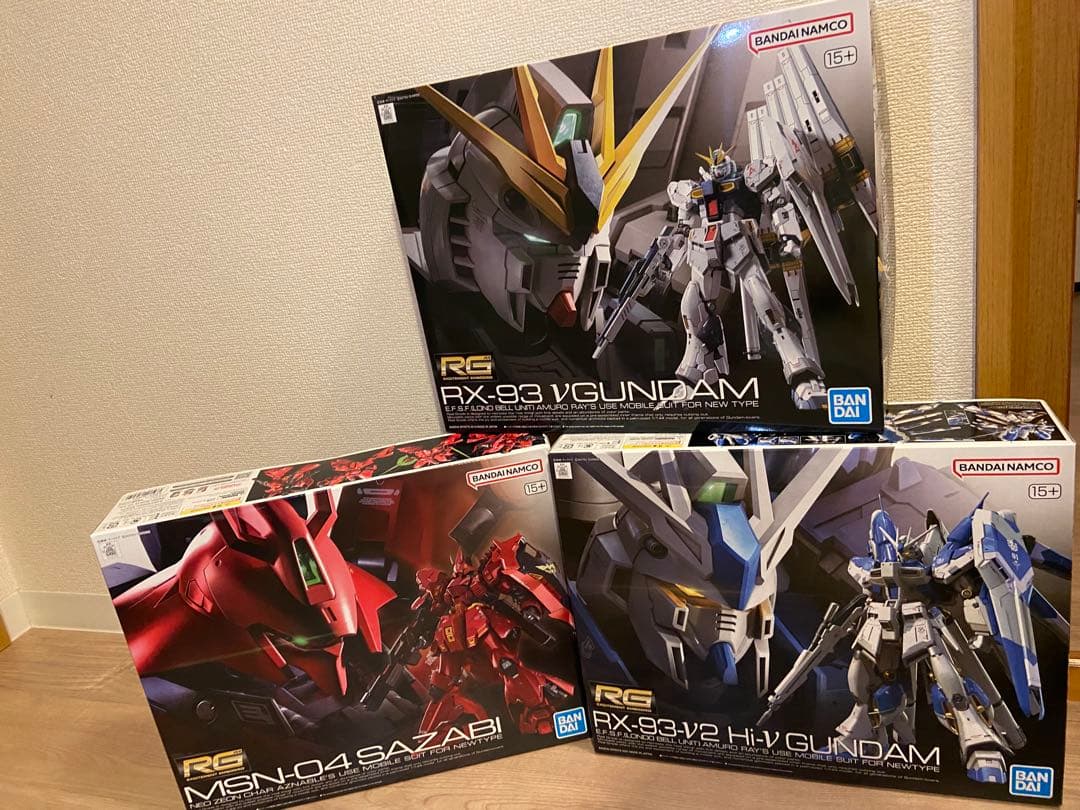 RG ガンダム3点まとめ売り νガンダム+Hi-νガンダム+サザビー - メルカリ