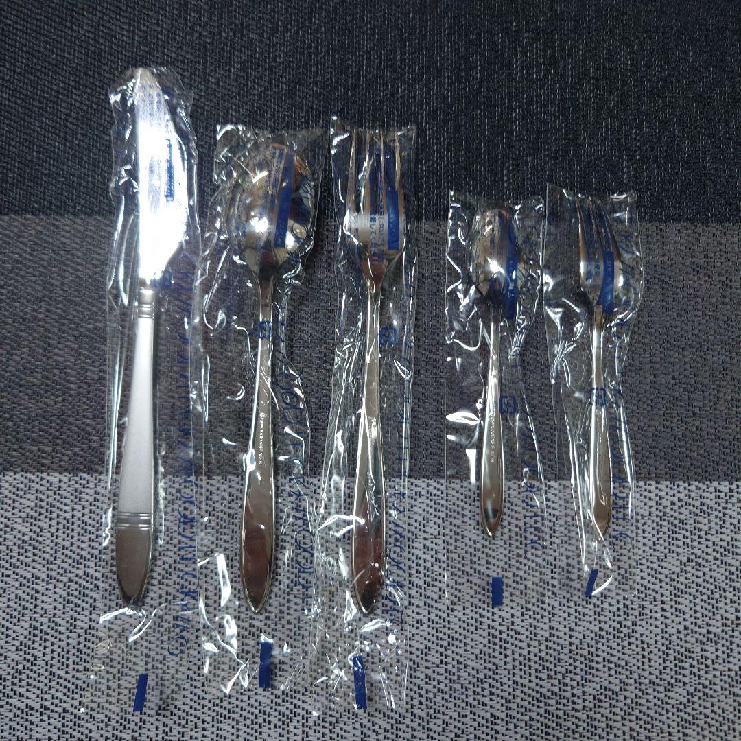 V⑩ラッキーウッド ソルテア カトラリーセット（5種✕5本:25本）