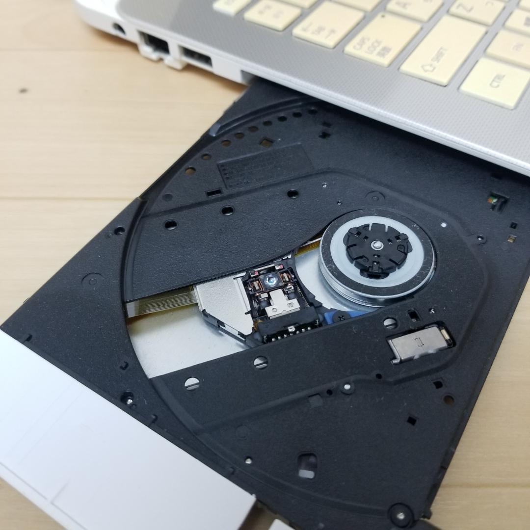 SSD Zorin DVD再生可 即使用可ノートPC 東芝 (E3306) - メルカリ