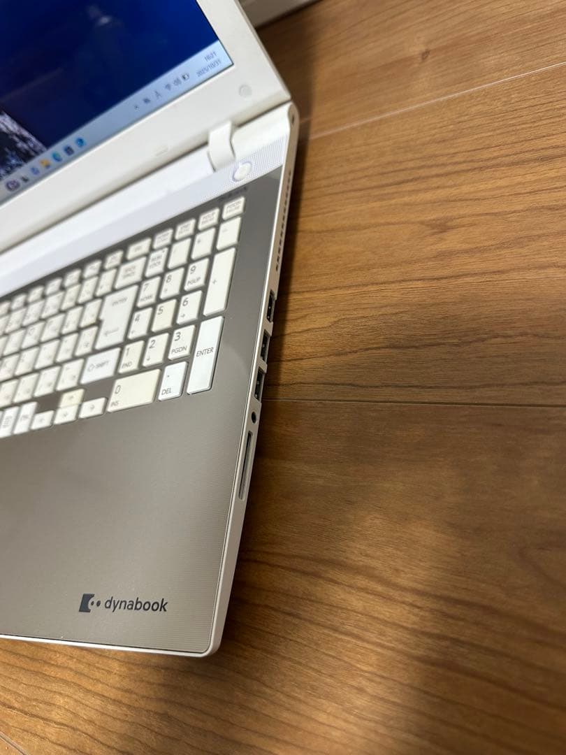 東芝dynabook AB45 i7メモリ16GB SSD256GB Win11