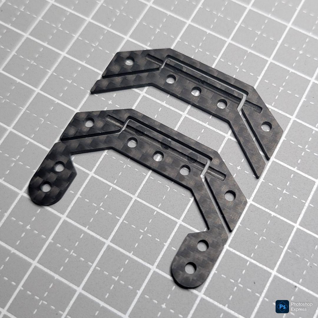 残り1個 CH-Fix2【CNC加工】フロント提灯用ヒンジ カーボン