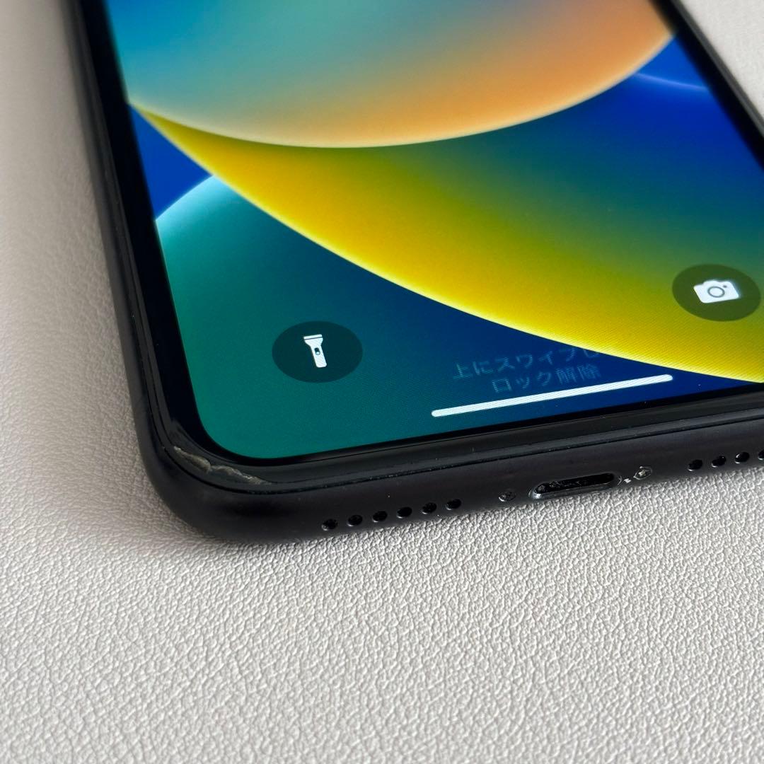 iPhone XR Black 64 GB au SiMロック解除済 イヤホン付 シリーズ