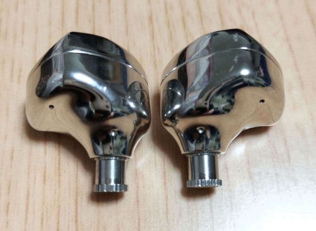 水月雨 雪月花 限定イヤホン／シリアルNo.23／付属品完備 - メルカリ