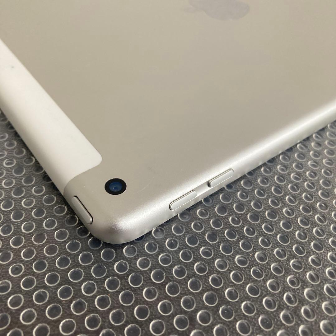 903【早い者勝ち】電池ほぼ新品☆iPad6 第6世代 32GB SIMフリー