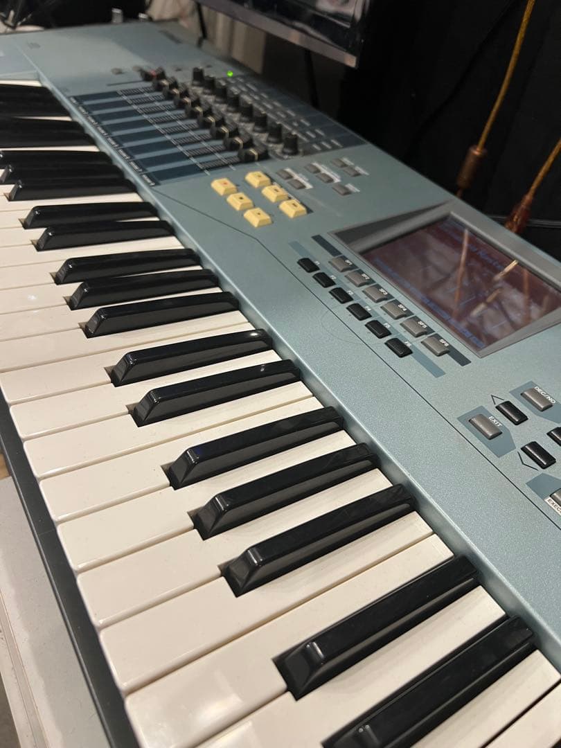 <送料込み>Yamaha MOTIF XS7 シンセサイザー 76鍵　ペダル付き ヤマハ | MOTIF XS7 - シンセサイザー - 概要