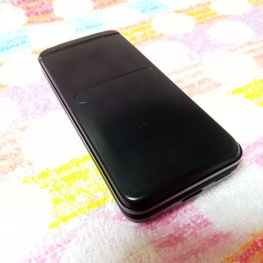 chakata-23様用 KYF42 GRATINA black 充電器セット - メルカリ