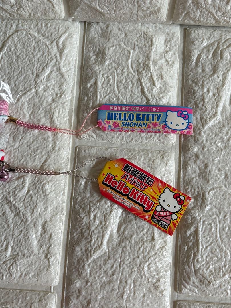 ご当地キティ【神奈川限定】3点 江ノ電 湘南 さざえ 箱根駅伝 根付